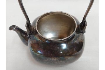 戦前　純銀　359g　重厚感のある銀瓶(煎茶、薬缶、銀水注、湯沸し、茶道具、やかん、水指、急須)(R-078463)