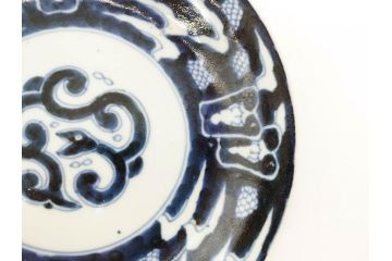 江戸期　古伊万里　染付　蛇文　約17cm　5.5寸　蛇のデザインが印象的な中皿2枚セット(雲龍、ヘビ、裏印、和皿、和食器、五寸五分)(R-078464)