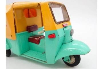 ダイハツ　ミゼット　DKA型　ブリキ製ミニカー(日本製、大阪ブリキ玩具資料室、おもちゃ、玩具、車、乗り物、オート三輪、外箱付き、説明書付き)(R-078467)