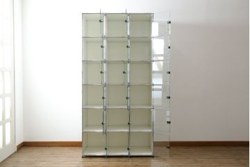 中古　USMハラー(USM Haller)　シンプルなデザインとガラス扉がお洒落な升目(マス目)棚のキャビネット(ロッカー、下駄箱、収納棚、戸棚、店舗什器)(定価約109万円)(R-078479)