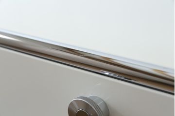 中古　USMハラー(USM Haller)　美しくシンプルなデザインが目を引くキャビネット(サイドチェスト、引き出し、店舗什器)(定価約28万円)(R-078481)