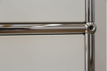 中古　USMハラー(USM Haller)　美しくシンプルなデザインが目を引くキャビネット(サイドチェスト、引き出し、店舗什器)(定価約28万円)(R-078481)