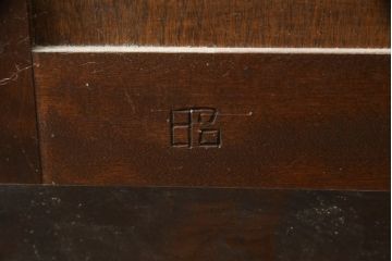 中古　美品　松本民芸家具　シックなデザインが魅力の書棚(ブックケース、本箱、食器棚、飾り棚、キャビネット、収納棚、戸棚)(R-078485)