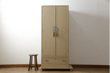 中古　幅狭なサイズ感が魅力的な加茂総桐箪笥(並厚、総桐たんす、衣装箪笥、ワードローブ、収納棚、洋服タンス、和タンス、引き出し)(R-078486)