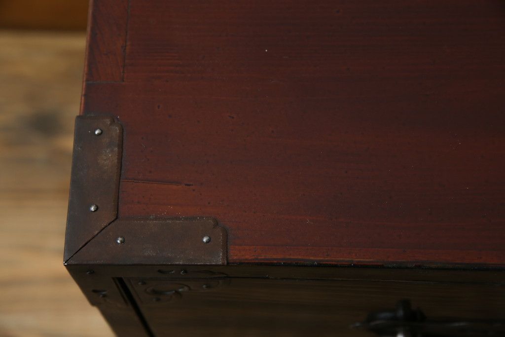 和製アンティーク 美品!! 上手物!! 内部桐(キリ)材 上品な丸金具の黒漆塗り庄内箪笥ローボード(時代箪笥、和たんす、整理たんす、収納タンス、衣装タンス、ローチェスト、テレビ台、テレビボード、引き出し)(R-078489)