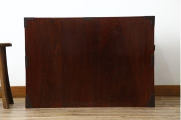 和製アンティーク 美品!! 上手物!! 内部桐(キリ)材 上品な丸金具の黒漆塗り庄内箪笥ローボード(時代箪笥、和たんす、整理たんす、収納タンス、衣装タンス、ローチェスト、テレビ台、テレビボード、引き出し)(R-078489)