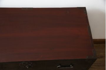 和製アンティーク　美品!!　上手物!!　内部桐(キリ)材　上品な丸金具の黒漆塗り庄内箪笥ローボード(時代箪笥、和たんす、整理たんす、収納タンス、衣装タンス、ローチェスト、テレビ台、テレビボード、引き出し)(R-078489)