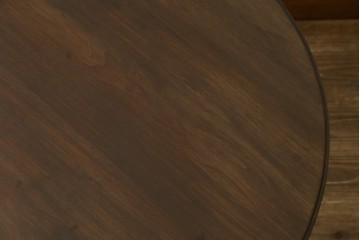 和製アンティーク　カバ材　シルエットが素敵なラウンドカフェテーブル　(R-078490)