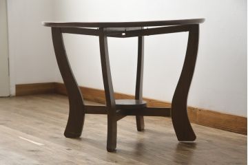 和製アンティーク　カバ材　スタイリッシュなデザインのラウンドカフェテーブル(丸テーブル、コーヒーテーブル、サイドテーブル)(R-078490)