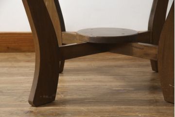 和製アンティーク　カバ材　スタイリッシュなデザインのラウンドカフェテーブル(丸テーブル、コーヒーテーブル、サイドテーブル)(R-078490)