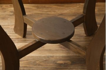 和製アンティーク　カバ材　スタイリッシュなデザインのラウンドカフェテーブル(丸テーブル、コーヒーテーブル、サイドテーブル)(R-078490)