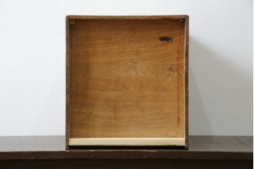 和製アンティーク　ナラ材　趣のある佇まいが魅力的な五段小引き出し　(R-078491)