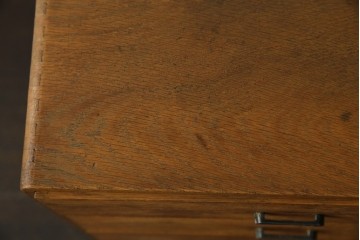 和製アンティーク　ナラ材　趣のある佇まいが魅力的な五段小引き出し　(R-078491)