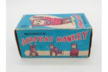 NEWS-BOY　三輪車(VELOCIPEDE)　ACROBAT MONKEY　WHISTLING SPACE TOP SET　ジャンピングコマ　かんらん車　Playland Express　のりものあそび　FAIRYLAND TRAIN SET　HIGHWAY SET　ブリキのおもちゃ10点セット(猿、遊園地、観覧車、乗り物、ゼンマイ歩行、フィギュア、人形、玩具、日本製)(R-078506)