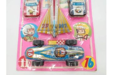 NEWS-BOY　三輪車(VELOCIPEDE)　ACROBAT MONKEY　WHISTLING SPACE TOP SET　ジャンピングコマ　かんらん車　Playland Express　のりものあそび　FAIRYLAND TRAIN SET　HIGHWAY SET　ブリキのおもちゃ10点セット(猿、遊園地、観覧車、乗り物、ゼンマイ歩行、フィギュア、人形、玩具、日本製)(R-078506)
