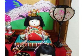 ビンテージ　木目込み人形　十五人揃　細部まで職人のこだわりを感じる可愛らしい五段雛飾り(ヴィンテージ、三越、雛人形、ひな人形、雛壇、段飾、置物、ケース付、外箱付き)(R-078507)