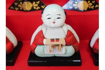 ビンテージ　木目込み人形　十五人揃　細部まで職人のこだわりを感じる可愛らしい五段雛飾り(ヴィンテージ、三越、雛人形、ひな人形、雛壇、段飾、置物、ケース付、外箱付き)(R-078507)
