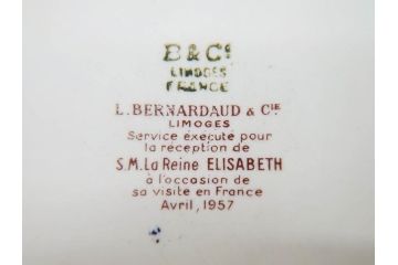 ビンテージ　フランス　BERNARDAUD(ベルナルド)　LIMOGES(リモージュ)　上品な金彩が美しいプレート(B&C、鳳凰、草花、エリザベス女王、記念モデル、ヴィンテージ、大皿、皿、飾り皿、洋食器)(R-078508)