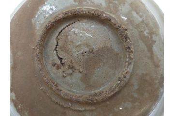 時代物　李朝青磁　約16cm　5.2寸　素朴な風合いが魅力的な中皿(朝鮮美術、古器、食器、5寸2分)(R-078509)