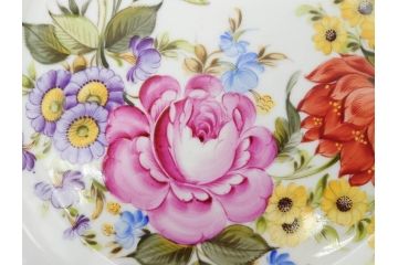 ドイツ　Von Schierholz( フォン・シアーホルツ)　透かしの縁と鮮やかな花柄が上品なボウル(花、フラワー、金彩、レース、フリル、旧東ドイツ、透かし皿、変形皿、手描き、磁器、深皿、洋食器)(R-078513)