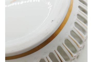 ドイツ　Von Schierholz( フォン・シアーホルツ)　透かしの縁と鮮やかな花柄が上品なボウル(花、フラワー、金彩、レース、フリル、旧東ドイツ、透かし皿、変形皿、手描き、磁器、深皿、洋食器)(R-078513)