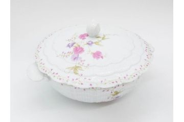 ビンテージ　フランス　LIMOGES　リモージュ　GIRAUD(ジロー)　淡い色彩で描かれた花のデザインが可愛らしいスープチューリン(花柄、フラワー、ヴィンテージ、ふかひれ皿、ポット、トンキ、蓋付き、磁器、洋食器)(R-078516)
