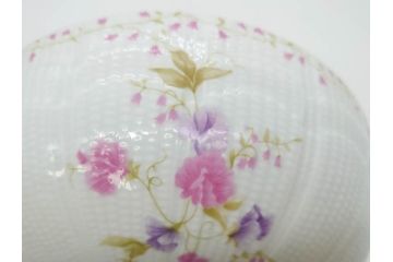 ビンテージ　フランス　LIMOGES　リモージュ　GIRAUD(ジロー)　淡い色彩で描かれた花のデザインが可愛らしいスープチューリン(花柄、フラワー、ヴィンテージ、ふかひれ皿、ポット、トンキ、蓋付き、磁器、洋食器)(R-078516)
