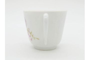 ビンテージ　フランス　LIMOGES　リモージュ　GIRAUD(ジロー)　淡い色彩で描かれた花のデザインが可愛らしいデミタスカップ&ソーサー2客・エッグカップ5客セット(ヴィンテージ、花柄、フラワー、磁器、プレート、洋食器)(R-078518)