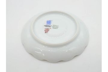 ビンテージ　フランス　LIMOGES　リモージュ　GIRAUD(ジロー)　淡い色彩で描かれた花のデザインが可愛らしいデミタスカップ&ソーサー2客・エッグカップ5客セット(ヴィンテージ、花柄、フラワー、磁器、プレート、洋食器)(R-078518)