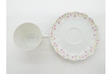 ビンテージ　フランス　LIMOGES　リモージュ　GIRAUD(ジロー)　淡い色彩で描かれた花のデザインが可愛らしいデミタスカップ&ソーサー2客・エッグカップ5客セット(ヴィンテージ、花柄、フラワー、磁器、プレート、洋食器)(R-078518)