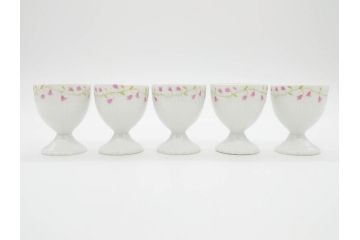 ビンテージ　フランス　LIMOGES　リモージュ　GIRAUD(ジロー)　淡い色彩で描かれた花のデザインが可愛らしいデミタスカップ&ソーサー2客・エッグカップ5客セット(ヴィンテージ、花柄、フラワー、磁器、プレート、洋食器)(R-078518)