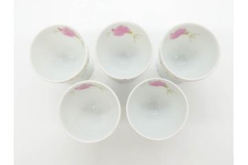 ビンテージ　フランス　LIMOGES　リモージュ　GIRAUD(ジロー)　淡い色彩で描かれた花のデザインが可愛らしいデミタスカップ&ソーサー2客・エッグカップ5客セット(ヴィンテージ、花柄、フラワー、磁器、プレート、洋食器)(R-078518)