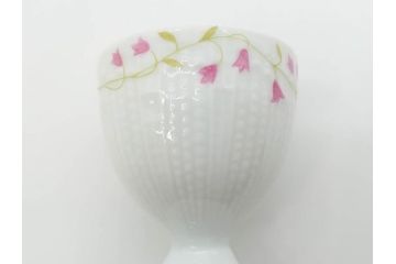 ビンテージ　フランス　LIMOGES　リモージュ　GIRAUD(ジロー)　淡い色彩で描かれた花のデザインが可愛らしいデミタスカップ&ソーサー2客・エッグカップ5客セット(ヴィンテージ、花柄、フラワー、磁器、プレート、洋食器)(R-078518)