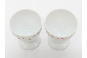 ビンテージ　フランス　LIMOGES　リモージュ　GIRAUD(ジロー)　淡い色彩で描かれた花のデザインが可愛らしいデミタスカップ&ソーサー2客・エッグカップ5客セット(ヴィンテージ、花柄、フラワー、磁器、プレート、洋食器)(R-078518)