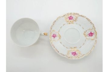 フランス　LIMOGES(リモージュ)　Georges Boyer(ジョルジュ ボワイエ)　気品漂うティーカップ&ソーサー4客セット(バラ、薔薇、ローズ、C&S、磁器、金彩、洋食器)(R-078520)