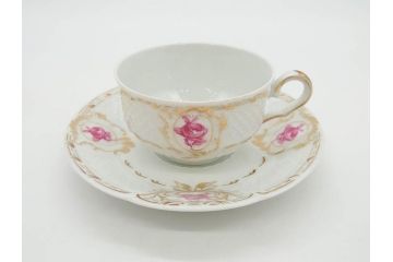 フランス　LIMOGES(リモージュ)　Georges Boyer(ジョルジュ ボワイエ)　気品漂うティーカップ&ソーサー4客セット(バラ、薔薇、ローズ、C&S、磁器、金彩、洋食器)(R-078520)