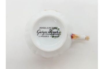 フランス　LIMOGES(リモージュ)　Georges Boyer(ジョルジュ ボワイエ)　気品漂うコーヒーカップ&ソーサー4客セット(C&S、バラ、薔薇、ローズ、磁器、金彩、洋食器)(R-078522)