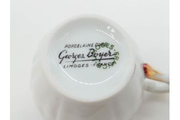 フランス　LIMOGES(リモージュ)　Georges Boyer(ジョルジュ ボワイエ)　気品漂うコーヒーカップ&ソーサー4客セット(C&S、バラ、薔薇、ローズ、磁器、金彩、洋食器)(R-078522)
