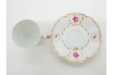 フランス　LIMOGES(リモージュ)　Georges Boyer(ジョルジュ ボワイエ)　気品漂うコーヒーカップ&ソーサー4客セット(C&S、バラ、薔薇、ローズ、磁器、金彩、洋食器)(R-078522)