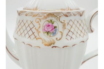 フランス　LIMOGES(リモージュ)　Georges Boyer(ジョルジュ ボワイエ)　バラの絵付けが上品なティーポット(薔薇、ローズ、磁器、金彩、洋食器)(R-078523)