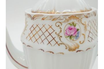 フランス　LIMOGES(リモージュ)　Georges Boyer(ジョルジュ ボワイエ)　バラの絵付けが上品なティーポット(薔薇、ローズ、磁器、金彩、洋食器)(R-078523)