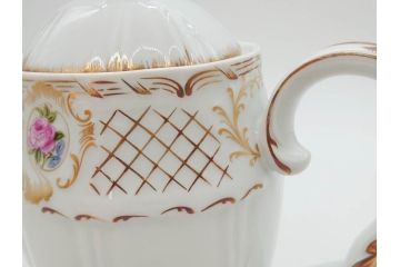 フランス　LIMOGES(リモージュ)　Georges Boyer(ジョルジュ ボワイエ)　バラの絵付けが上品なティーポット(薔薇、ローズ、磁器、金彩、洋食器)(R-078523)