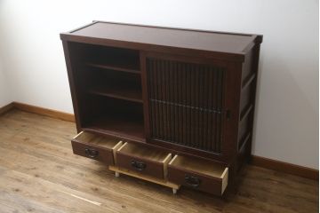 中古　美品!!　タモ材　上質な和の空間づくりにおすすめの水屋箪笥サイドボード(サイドキャビネット、収納棚、戸棚、食器棚、茶箪笥)(R-078574)