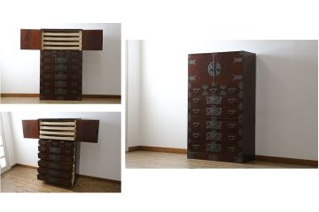 中古　美品　欅産業　漆塗り　立派な金具と品のある佇まいが美しい仙台箪笥(着物箪笥、整理箪笥、衣装箪笥、重ね箪笥、引き出し)(定価約110万円)(R-078575)