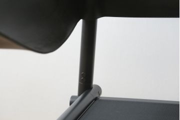 中古　アスプルンド(ASPLUND)取り扱い　emu(エミュー)　TERRAMARE(テラマーレ)　1P SOFA　シックでスタイリッシュなデザインが目を惹く1人掛けソファ(一人掛け、アームチェア、椅子、イス)(R-078580)