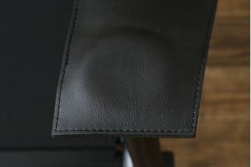 中古　アスプルンド(ASPLUND)取り扱い　emu(エミュー)　TERRAMARE(テラマーレ)　1P SOFA　シックでスタイリッシュなデザインが目を惹く1人掛けソファ(一人掛け、アームチェア、椅子、イス)(R-078580)