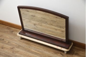 中古　美品　国産　民芸家具　落ち着いた色味が魅力的な漆塗りの卓上ミラー(置き鏡、スタンドミラー)(R-078584)