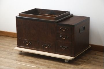 和製アンティーク　特大!!　上品な佇まいが和の雰囲気を引き立てる江戸前長火鉢(囲炉裏、木製火鉢)(R-078585)