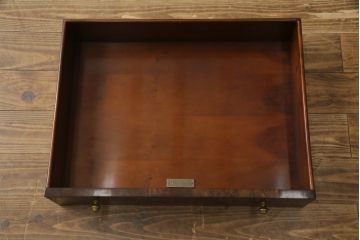 中古　美品　イギリス高級家具　THEODORE ALEXANDER(セオドア・アレキサンダー)　クラシカルで上品な佇まいが魅力的な引き出し付きサイドテーブル(コンソールテーブル、エンドテーブル、ナイトテーブル、英国)(定価約30万円)(R-078586)