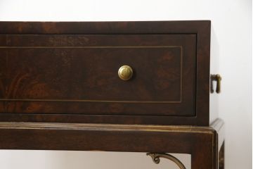 中古　美品　イギリス高級家具　THEODORE ALEXANDER(セオドア・アレキサンダー)　クラシカルで上品な佇まいが魅力的な引き出し付きサイドテーブル(コンソールテーブル、エンドテーブル、ナイトテーブル、英国)(定価約30万円)(R-078586)